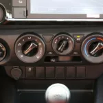 Toyota Hilux 2021 Petrol 2.7 - Thumbnail 11