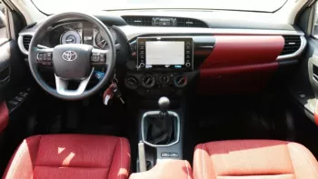 Toyota Hilux 2021 Petrol 2.7
