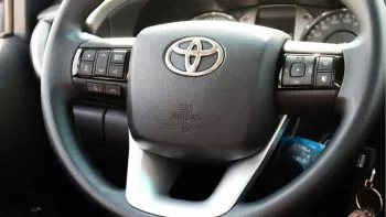 Toyota Hilux 2021 Petrol 2.7