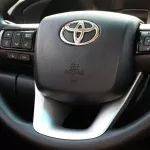 Toyota Hilux 2021 Petrol 2.7 - Thumbnail 9