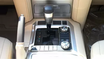 Toyota Land Cruiser VX 2021
