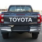 Toyota Hilux 2.4L M-T (2021)  SR5  4X4 Diesel - Thumbnail 5