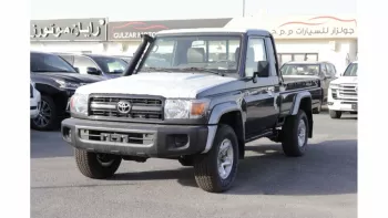 Toyota Land Cruiser Pickup 2021 Single cab 4.2L Gray / 16″ wheels