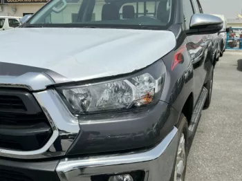 Toyota Hilux Diesel 2.4l Diesel 4x4 2022 Mid Option
