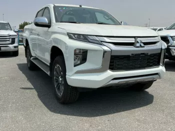 MITSUBISHI L-200 SPORTERO 2.4L AT Diesel 2022 WHITE RAIN SENSOR for Export