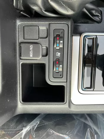 TOYOTA PRADO 4.0L VX 360 CAMERA LEATHER HEAT &amp; COOLING SEATS AUTO MATIC