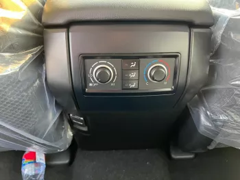 TOYOTA PRADO 4.0L VX 360 CAMERA LEATHER HEAT &amp; COOLING SEATS AUTO MATIC
