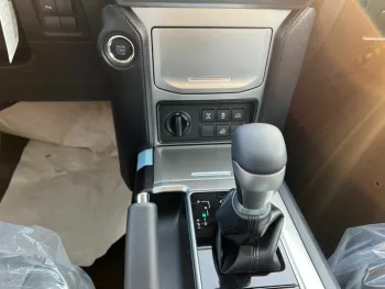 TOYOTA PRADO 4.0L VX 360 CAMERA LEATHER HEAT &amp; COOLING SEATS AUTO MATIC