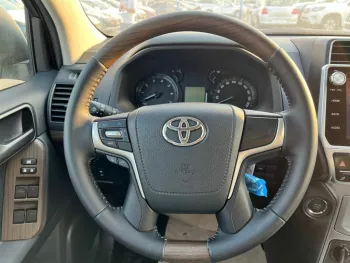 TOYOTA PRADO 4.0L VX 360 CAMERA LEATHER HEAT &amp; COOLING SEATS AUTO MATIC