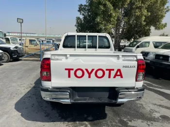 Toyota Hilux 2.7L Pick up double cub 4WD