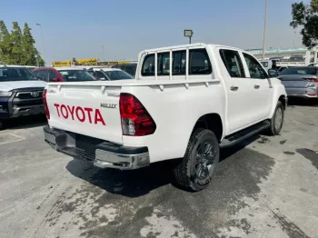 Toyota Hilux 2.7L Pick up double cub 4WD