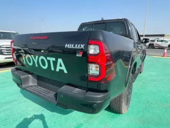 2023 Toyota Hilux GR Sport 4.0l 4WD FULL OPTION DOUBLE CABIN PICK UP