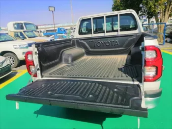 2022 TOYOTA HILUX 2.4L DIESEL 4X4 AUTOMATIC FULL OPTION DOUBLE CABIN PICKUP