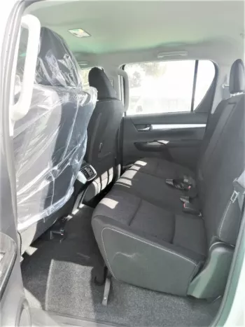 2022 TOYOTA HILUX 2.4L DIESEL 4X4 AUTOMATIC FULL OPTION DOUBLE CABIN PICKUP