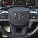2022 MODEL TOYOTA LAND CRUISER 300 VXR V6 3.5L TWIN TURBO 7 SEAT 10 SPEED AUTOMATIC - Thumbnail 12