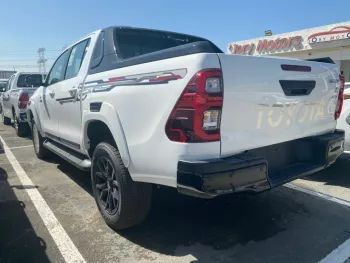 Toyota Hilux GR diesel 2.8 L 2022 model KSA specs