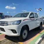 Toyota Hilux diesel 4x4 Double cabin 2.4 L 2022 - Thumbnail 3