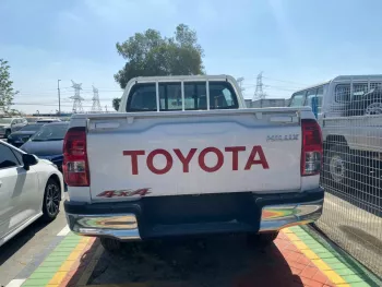 Toyota Hilux diesel 4x4 Double cabin 2.4 L 2022
