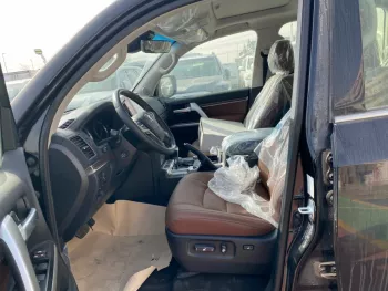 Toyota Land cruiser VXR 5.7 L 2021