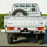Toyota Land cruiser pick up petrol 4.0 L 2021 - Thumbnail 4