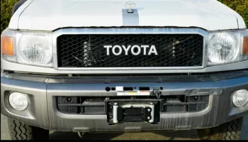 Toyota Land cruiser pick up petrol 4.0 L 2021
