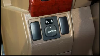 Toyota Land cruiser pick up petrol 4.0 L 2021