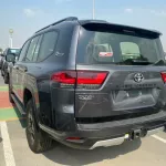 Toyota Land cruiser GR Sport 3.3 L twin turbo diesel 2022 - Thumbnail 4