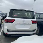 Toyota Land cruiser GXR 3.3 L twin turbo diesel 2022 - Thumbnail 4