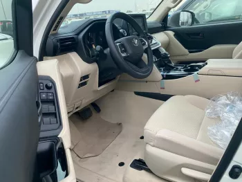 Toyota Land cruiser GXR 3.3 L twin turbo diesel 2022