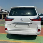 Lexus LX 570 platinum 2021 model - Thumbnail 4
