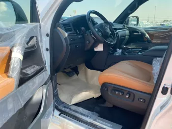 Lexus LX 570 platinum 2021 model