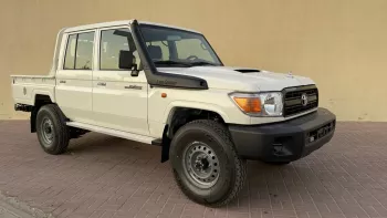 Toyota Land cruiser pickup double cabin diesel 4.5 L V8 2022