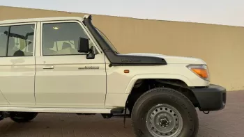 Toyota Land cruiser pickup double cabin diesel 4.5 L V8 2022