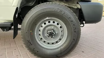 Toyota Land cruiser pickup double cabin diesel 4.5 L V8 2022