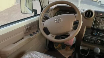 Toyota Land cruiser pickup double cabin diesel 4.5 L V8 2022