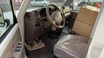Toyota Land cruiser pickup double cabin diesel 4.5 L V8 2022