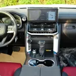 Toyota Land cruiser VXR 3.3L twin turbo diesel full option - Thumbnail 9