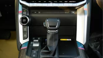 Toyota Land cruiser VXR 3.3L twin turbo diesel full option