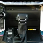 Toyota Land cruiser VXR 3.3L twin turbo diesel full option - Thumbnail 12