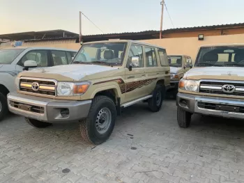 Toyota Land cruiser hardtop petrol 4.0L V6 2022 model 5 doors