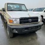 Toyota Land cruiser pickup/ diesel 4.2L V6 / difflock and power windows/ GCC specs - Thumbnail 1