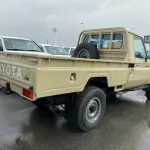 Toyota Land cruiser pickup/ diesel 4.2L V6 / difflock and power windows/ GCC specs - Thumbnail 5