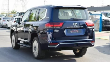 Toyota Land Cruiser VX 3.3 L twin turbo diesel 2022