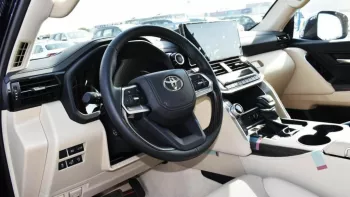 Toyota Land Cruiser VX 3.3 L twin turbo diesel 2022