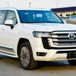 Toyota Land Cruiser GXR 3.3 L twin turbo diesel2022 - Thumbnail 3