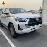 Toyota Hilux diesel 2.4L Manual transmission Full Option 2022 - Thumbnail 1