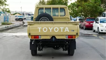 Toyota Land Cruiser LC Pickup Diesel 4.2L V6 Single cabin 2022