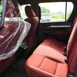 Toyota Hilux adventure Petrol 4.0L V6 A/T 2022 - Thumbnail 14