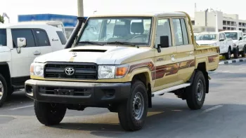 Toyota Land Cruiser pickup Diesel 4.5L V8 double cabin 2022