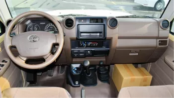Toyota Land Cruiser pickup Diesel 4.5L V8 double cabin 2022